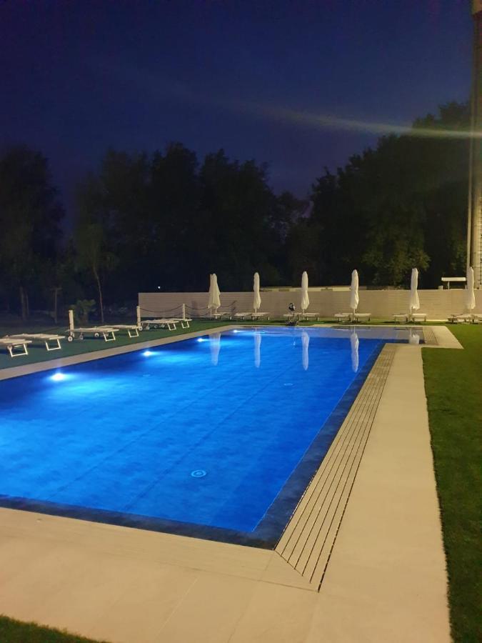 Marina Degli Estensi Floating Resort Llido Degli Estensi Exterior foto