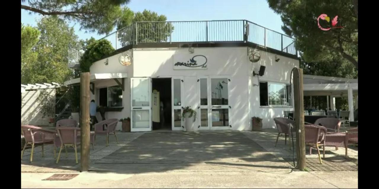 Marina Degli Estensi Floating Resort Llido Degli Estensi Exterior foto