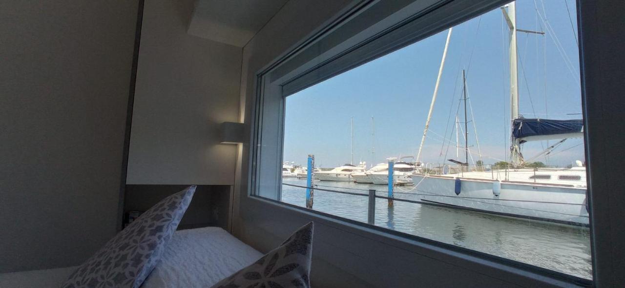 Marina Degli Estensi Floating Resort Llido Degli Estensi Exterior foto